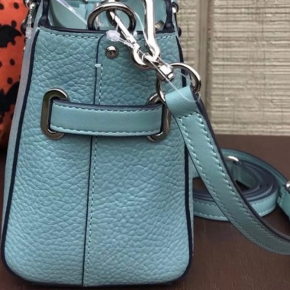 SOLD⛔️Authentic Coach pebbled leather Crosby/Satchel 🌿 - Picture 3 of 9